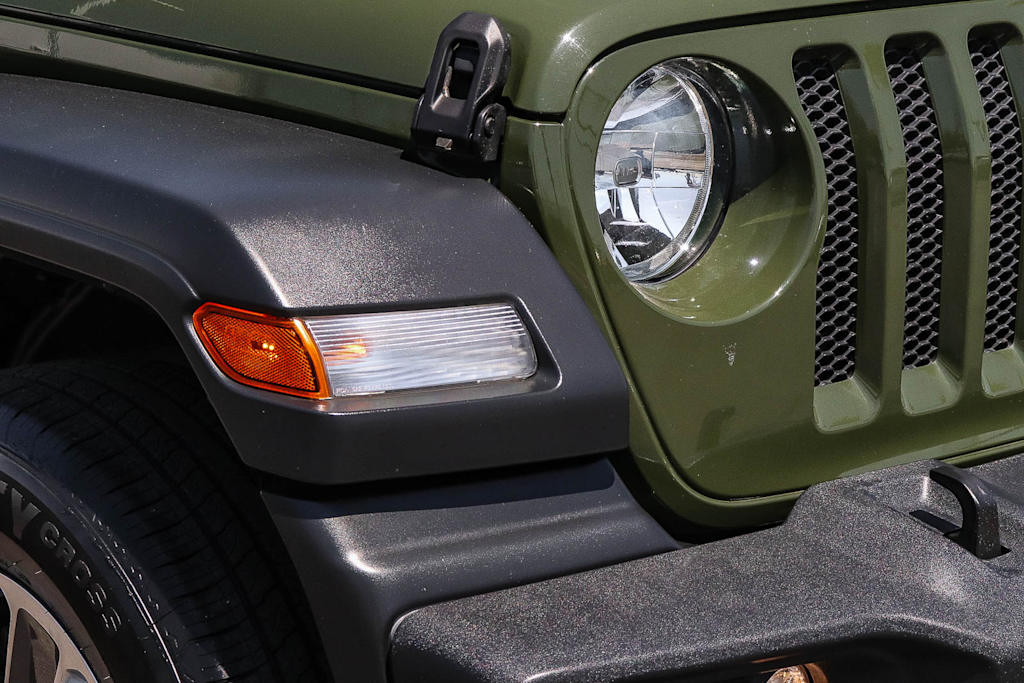 Thumbnail: 2023 Jeep Wrangler - 16