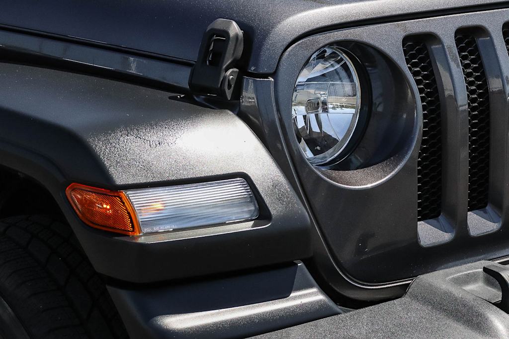 Thumbnail: 2021 Jeep Wrangler - 17
