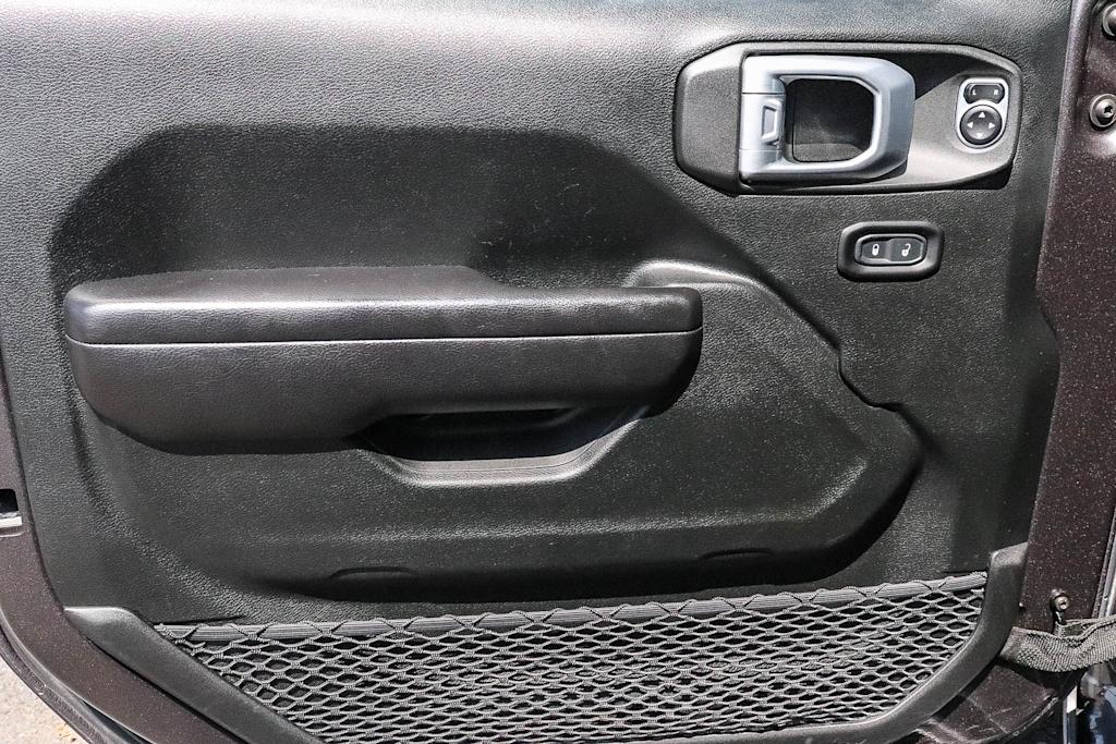 Thumbnail: 2021 Jeep Wrangler - 30