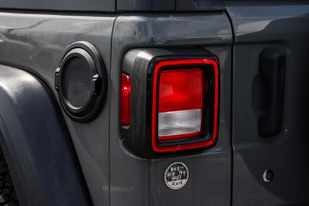 Thumbnail: 2020 Jeep Wrangler - 20