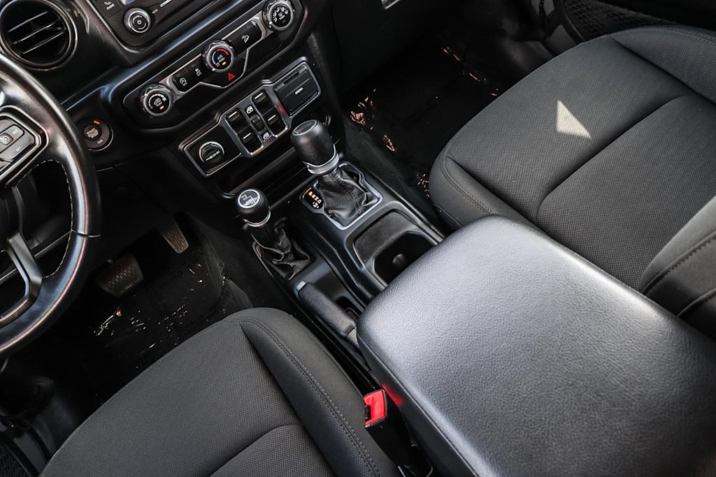 Thumbnail: 2020 Jeep Wrangler - 27