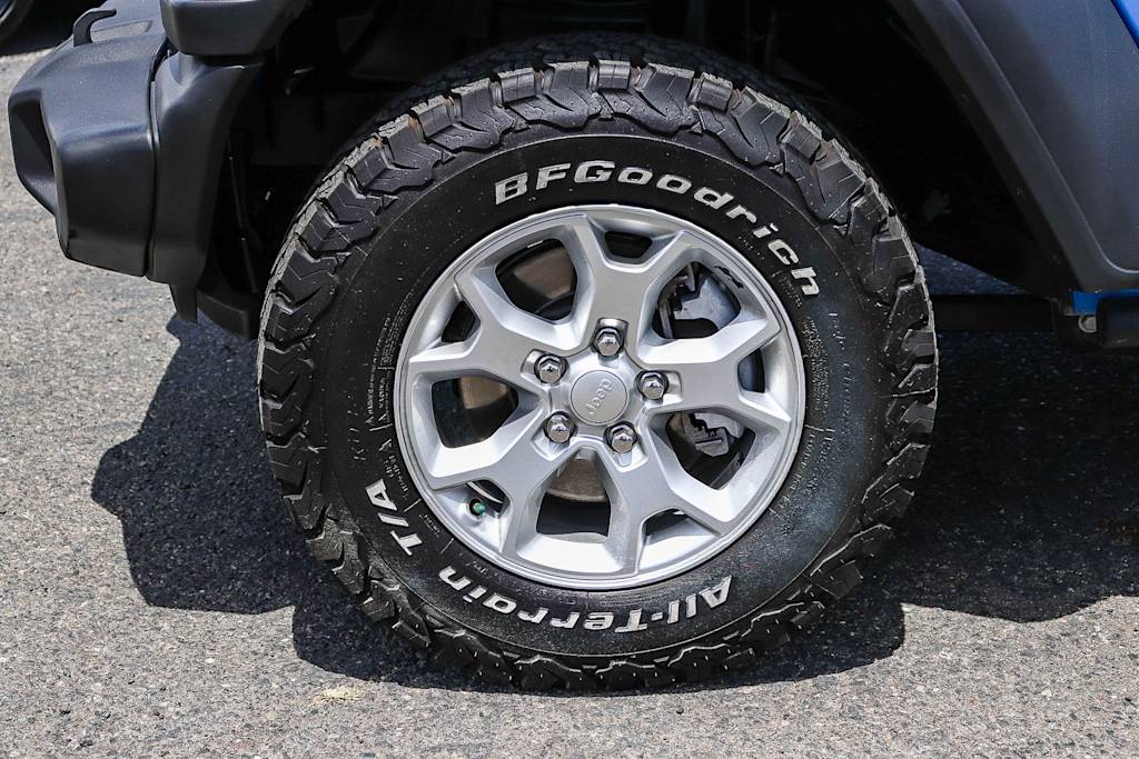 Thumbnail: 2021 Jeep Wrangler - 21