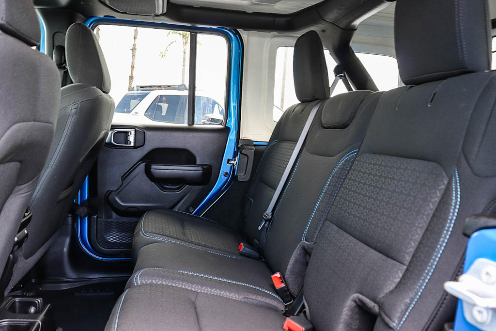 Thumbnail: 2021 Jeep Wrangler - 28