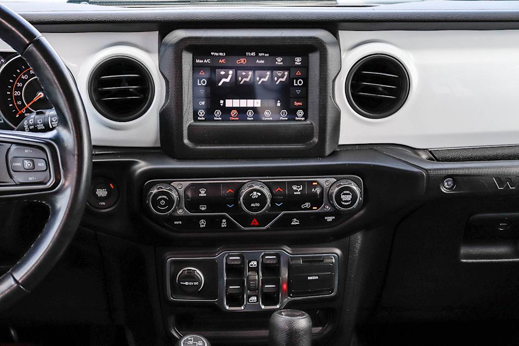 Thumbnail: 2021 Jeep Wrangler - 12