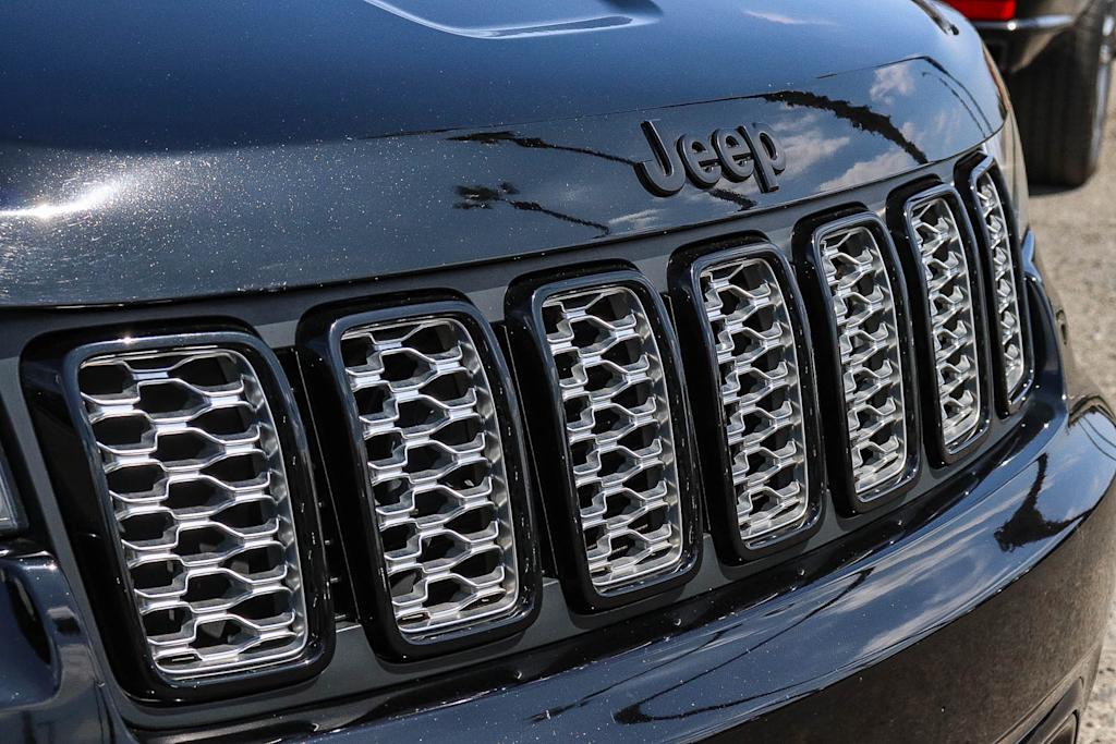 Thumbnail: 2019 Jeep Grand Cherokee - 18