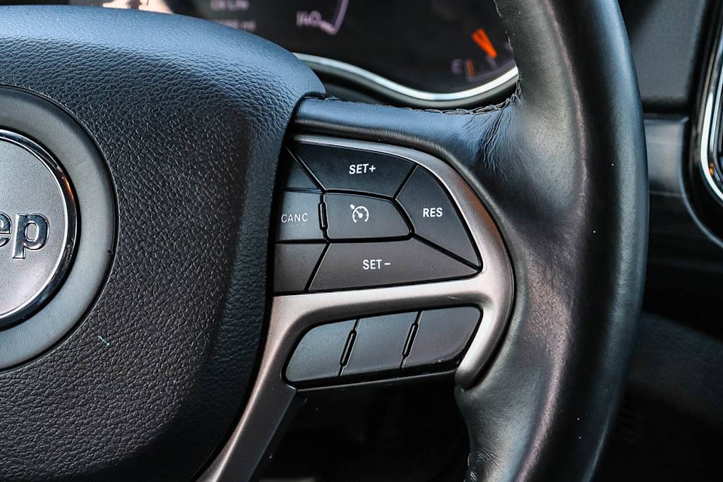 Thumbnail: 2019 Jeep Grand Cherokee - 26