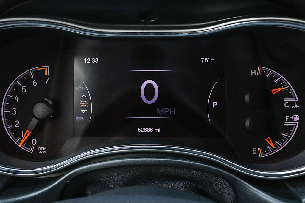 Thumbnail: 2019 Jeep Grand Cherokee - 14