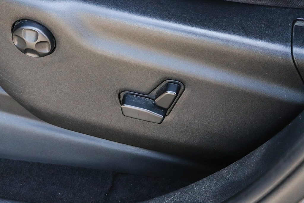 Thumbnail: 2020 Jeep Grand Cherokee - 29