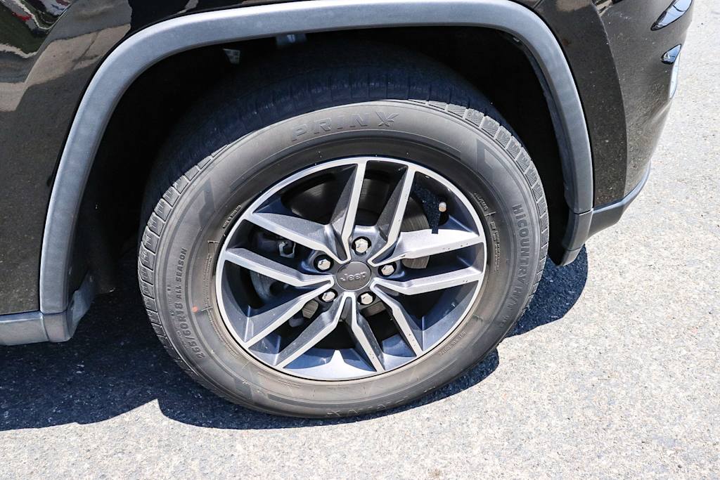Thumbnail: 2019 Jeep Grand Cherokee - 20