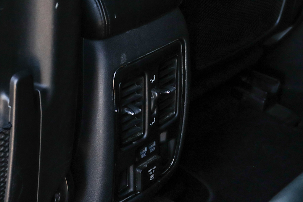 Thumbnail: 2019 Jeep Grand Cherokee - 13