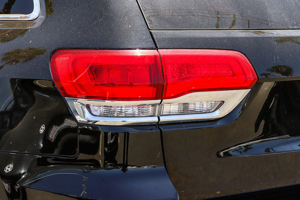 Thumbnail: 2019 Jeep Grand Cherokee - 17