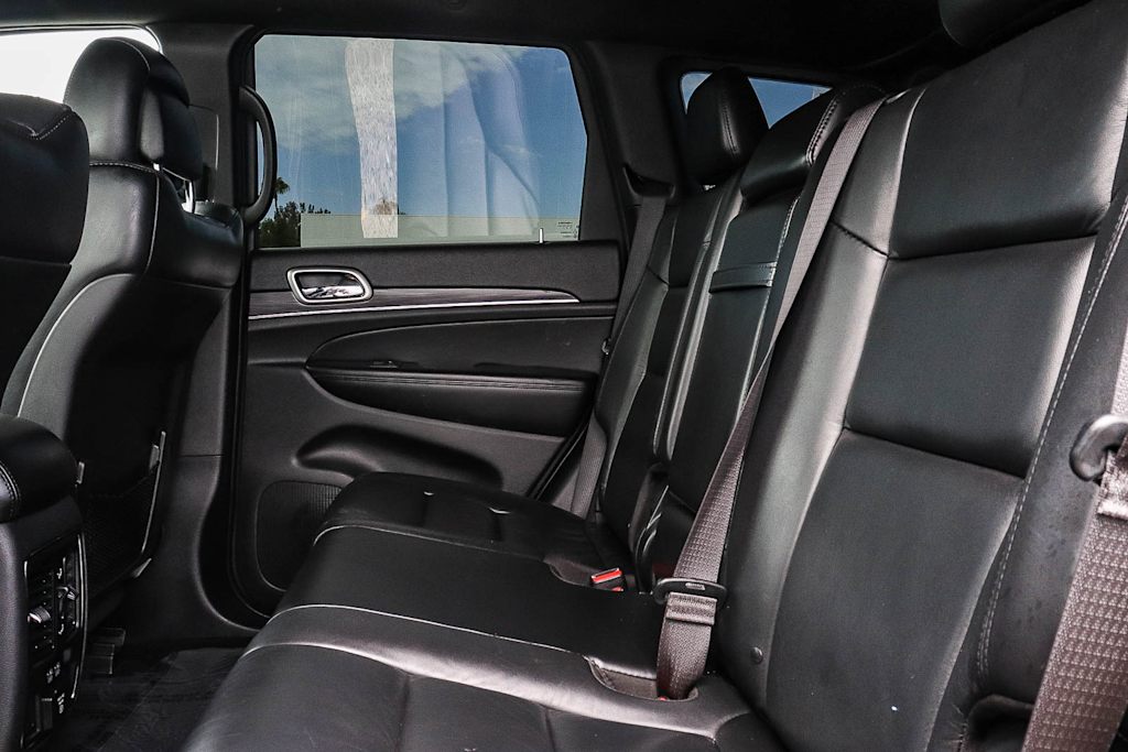 Thumbnail: 2019 Jeep Grand Cherokee - 12
