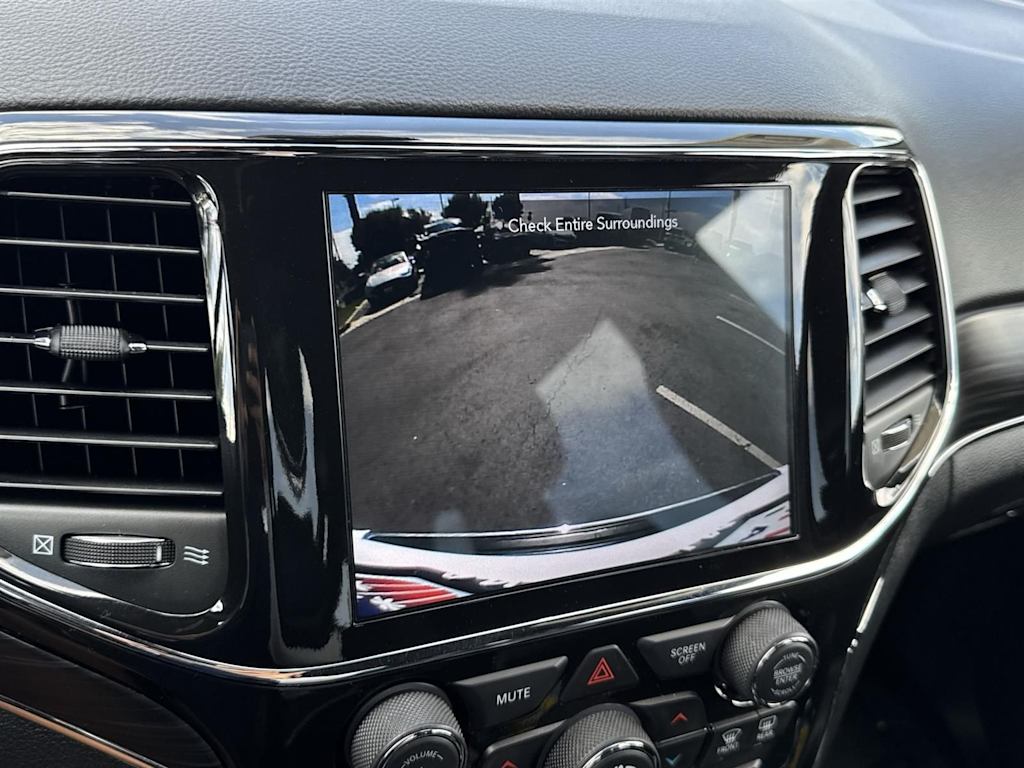 Thumbnail: 2022 Jeep Grand Cherokee - 23