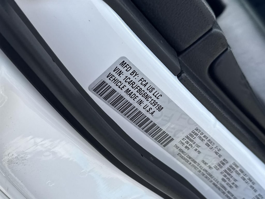 Thumbnail: 2022 Jeep Grand Cherokee - 6