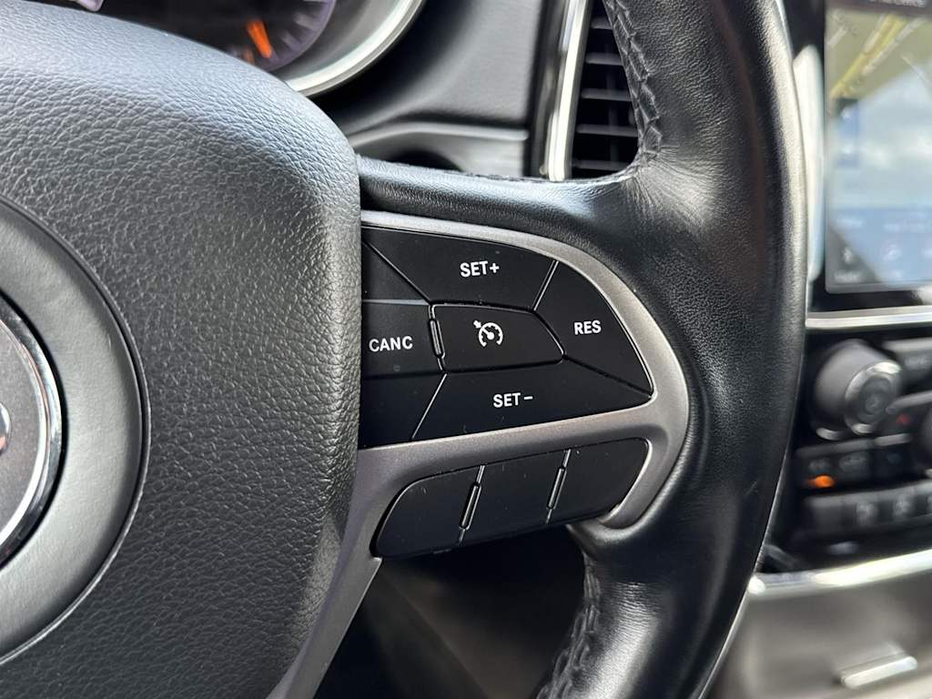 Thumbnail: 2022 Jeep Grand Cherokee - 21