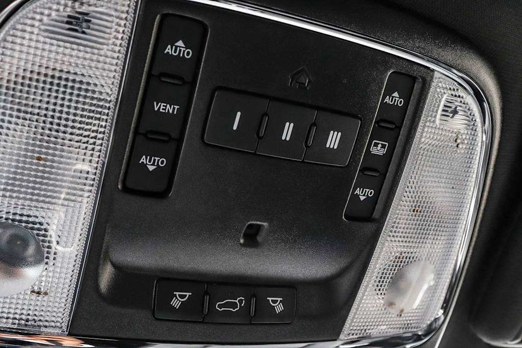 Thumbnail: 2021 Jeep Grand Cherokee - 33