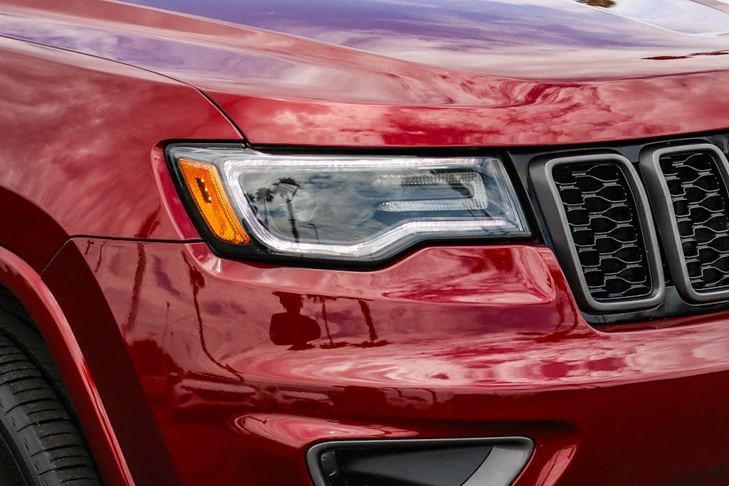 Thumbnail: 2021 Jeep Grand Cherokee - 17