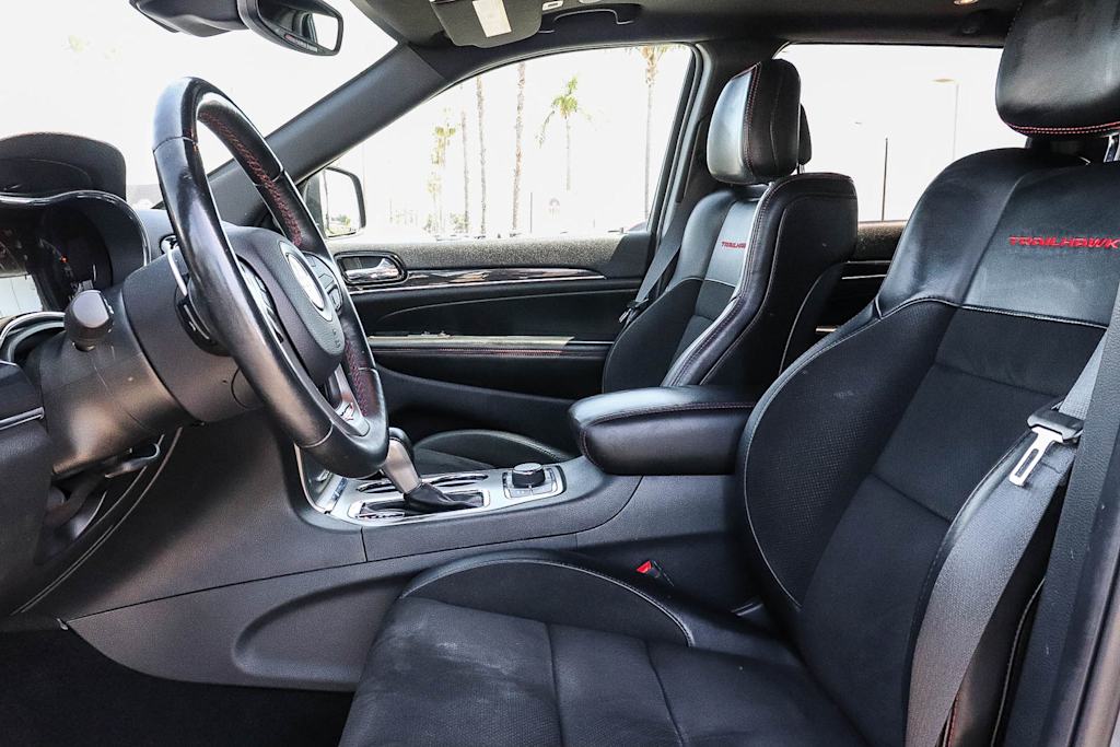 Thumbnail: 2019 Jeep Grand Cherokee - 11