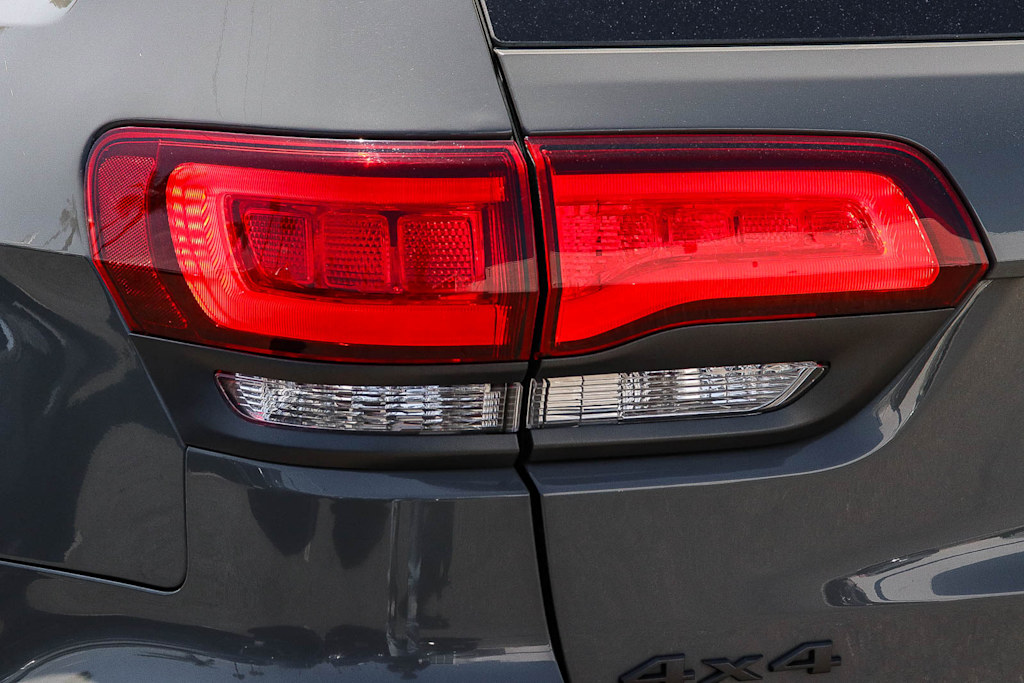 Thumbnail: 2019 Jeep Grand Cherokee - 21