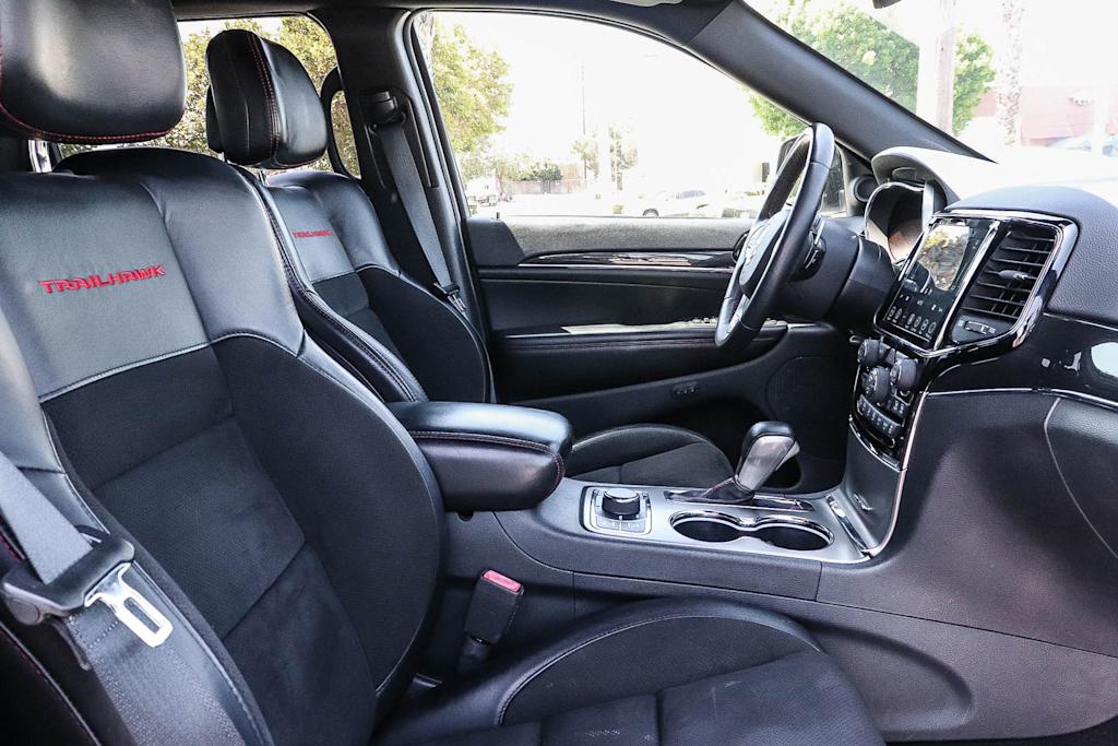 Thumbnail: 2019 Jeep Grand Cherokee - 10