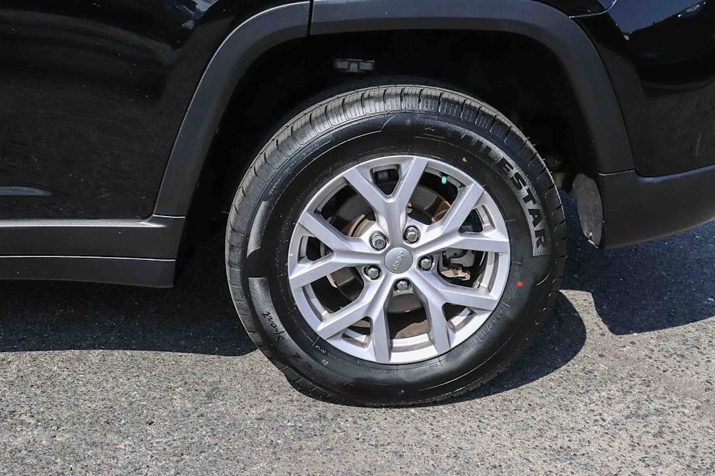 Thumbnail: 2022 Jeep Grand Cherokee - 7
