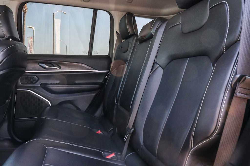 Thumbnail: 2022 Jeep Grand Cherokee - 12