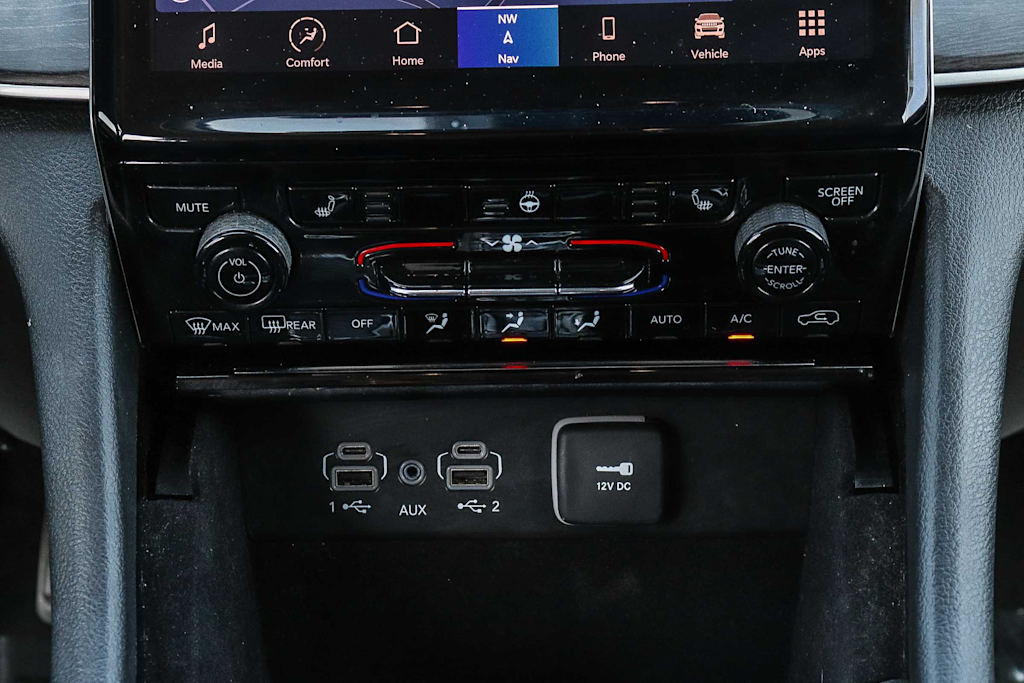 Thumbnail: 2022 Jeep Grand Cherokee - 23