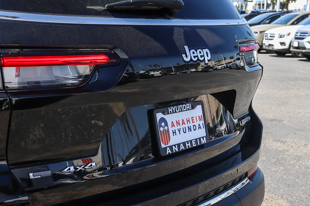 Thumbnail: 2021 Jeep Grand Cherokee L - 17