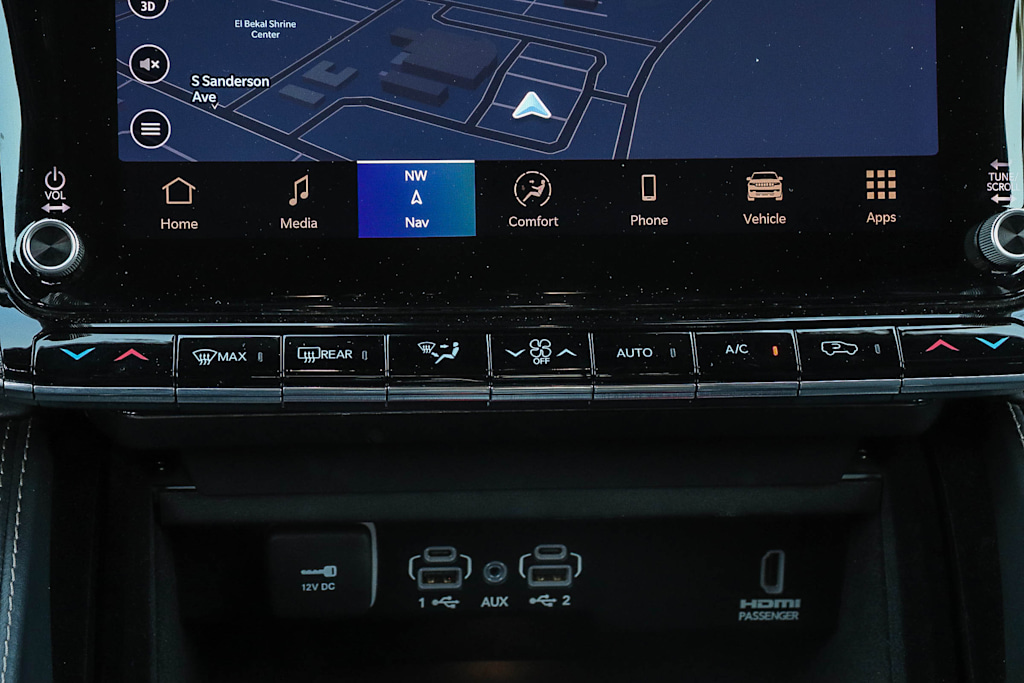 Thumbnail: 2024 Jeep Grand Wagoneer - 23