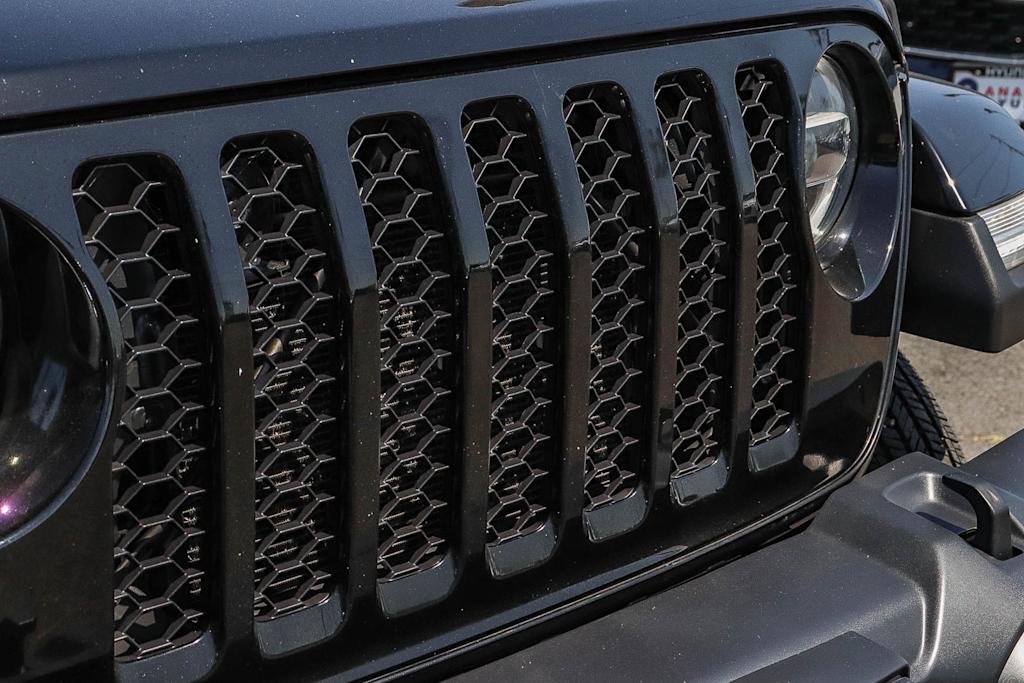 Thumbnail: 2021 Jeep Gladiator - 7