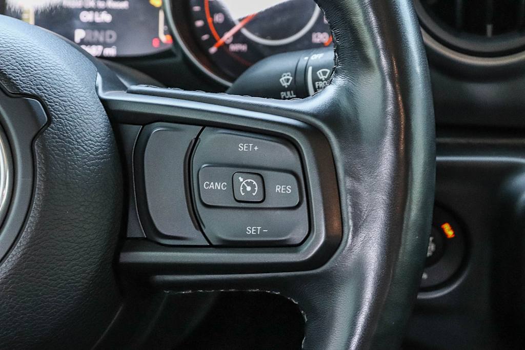 Thumbnail: 2021 Jeep Gladiator - 26