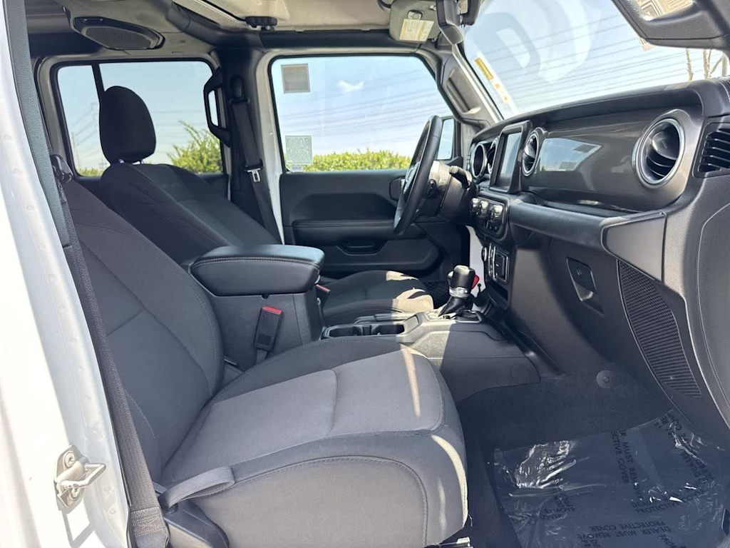 Thumbnail: 2023 Jeep Gladiator - 33