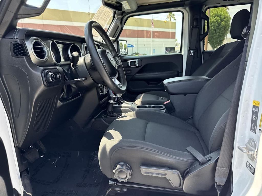 Thumbnail: 2023 Jeep Gladiator - 9