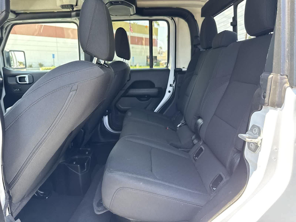 Thumbnail: 2023 Jeep Gladiator - 11