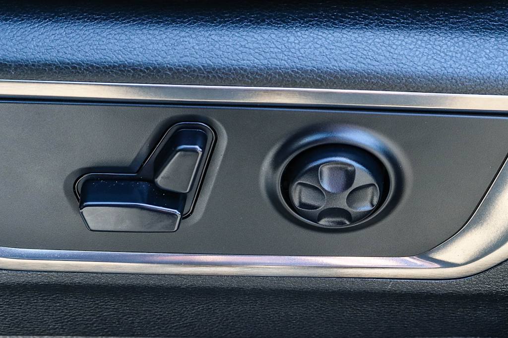 Thumbnail: 2020 RAM 1500 - 30