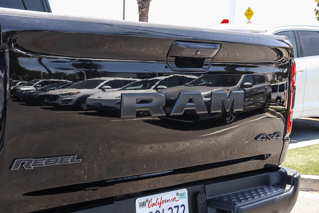 Thumbnail: 2020 RAM 1500 - 17