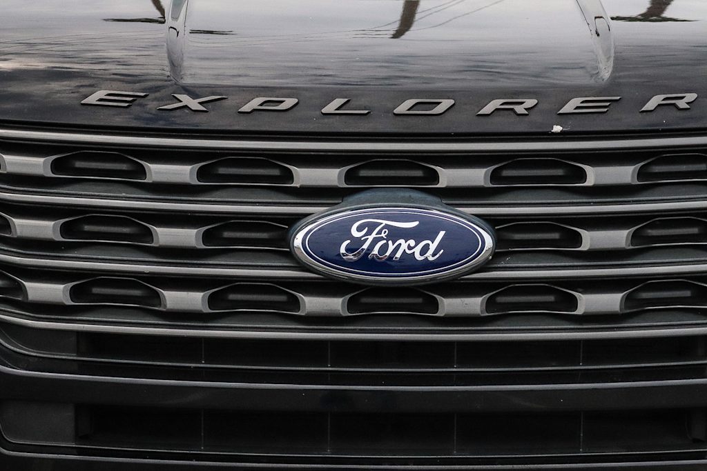 Thumbnail: 2017 Ford Explorer - 24