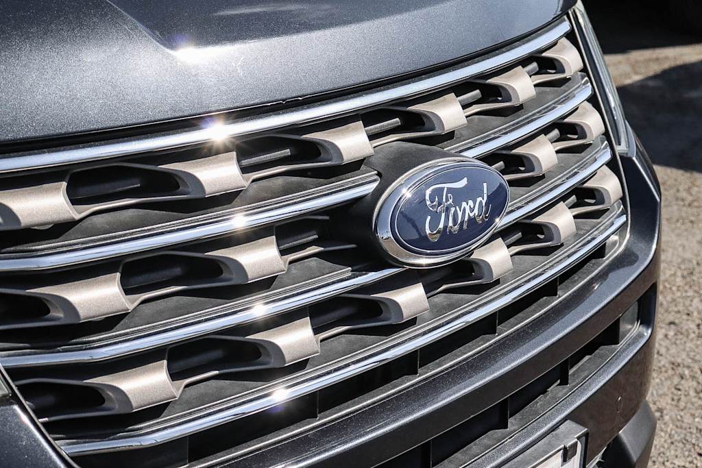 Thumbnail: 2017 Ford Explorer - 6