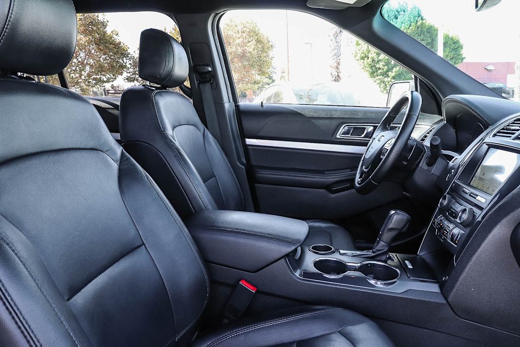 Thumbnail: 2017 Ford Explorer - 10
