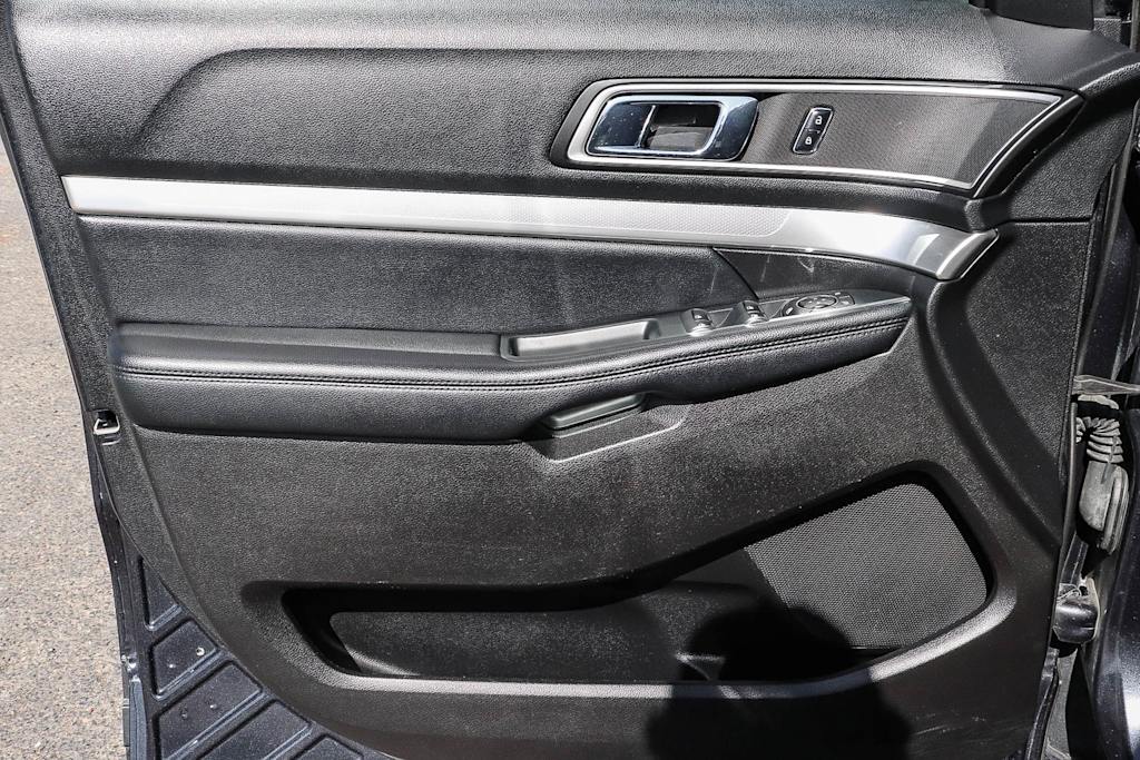 Thumbnail: 2017 Ford Explorer - 29
