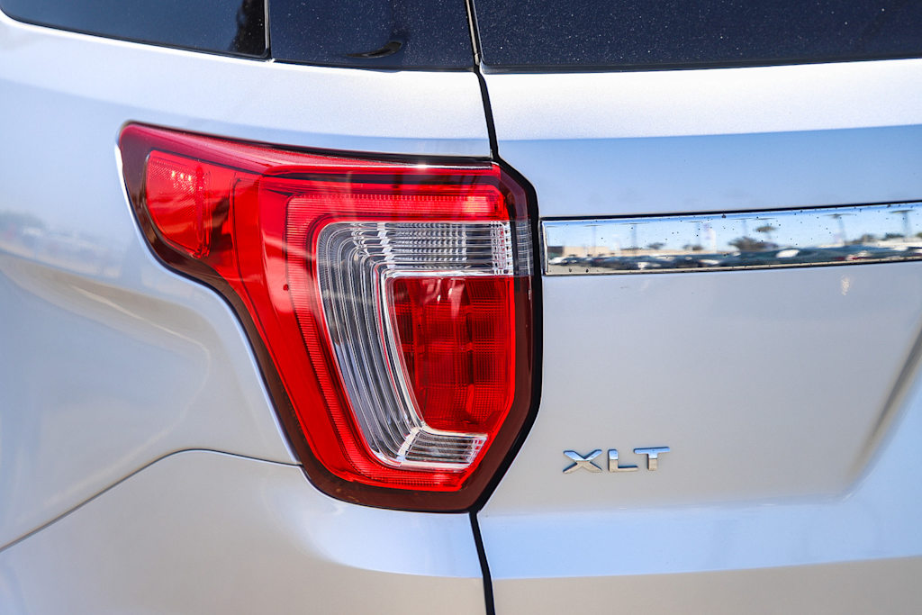 Thumbnail: 2018 Ford Explorer - 20