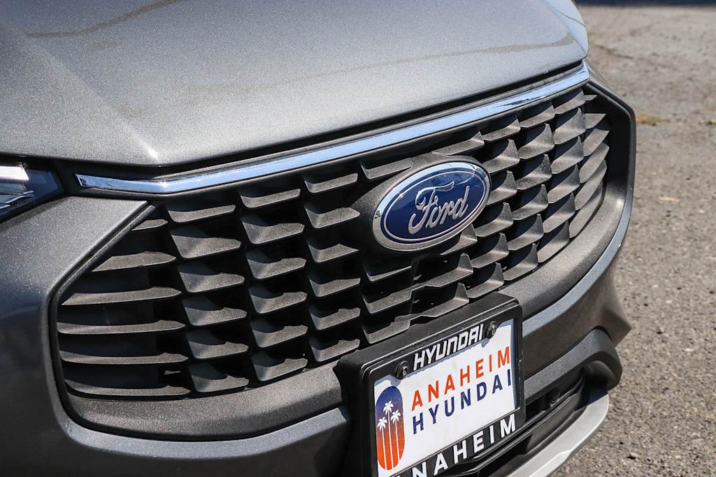 Thumbnail: 2025 Ford Escape - 18