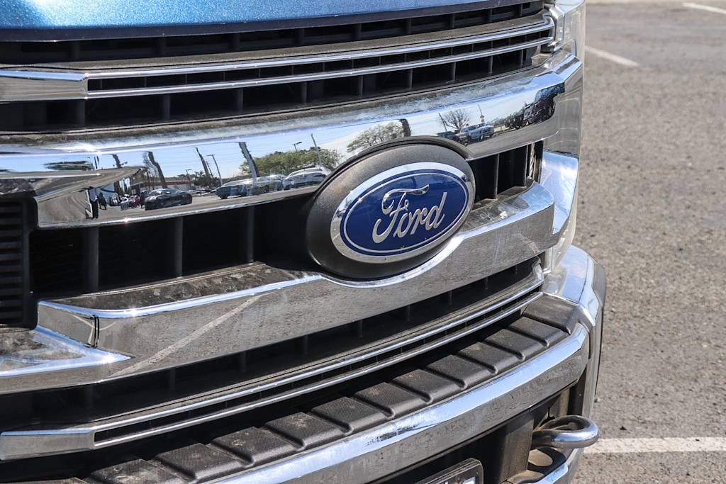 Thumbnail: 2020 Ford F-250 - 16