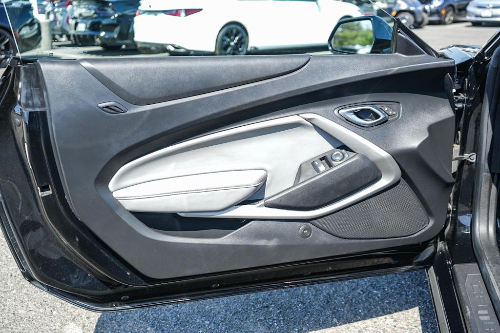 Thumbnail: 2016 Chevrolet Camaro - 23