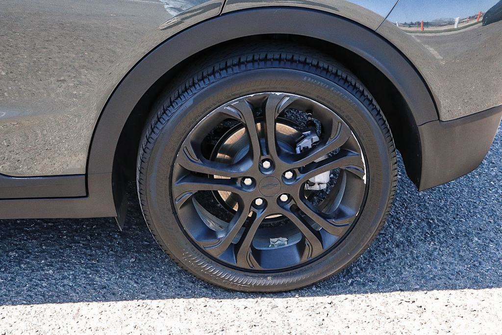 Thumbnail: 2017 Chevrolet Bolt EV - 7