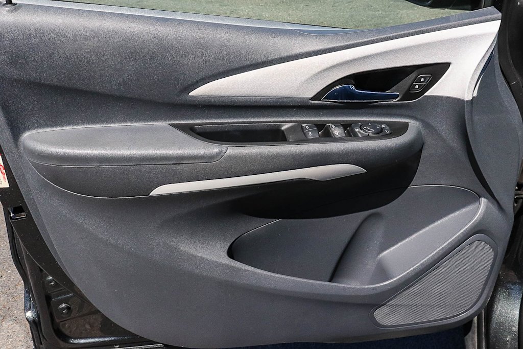 Thumbnail: 2017 Chevrolet Bolt EV - 29