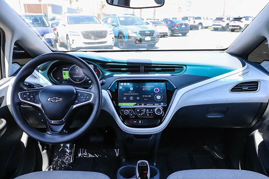 Thumbnail: 2017 Chevrolet Bolt EV - 2