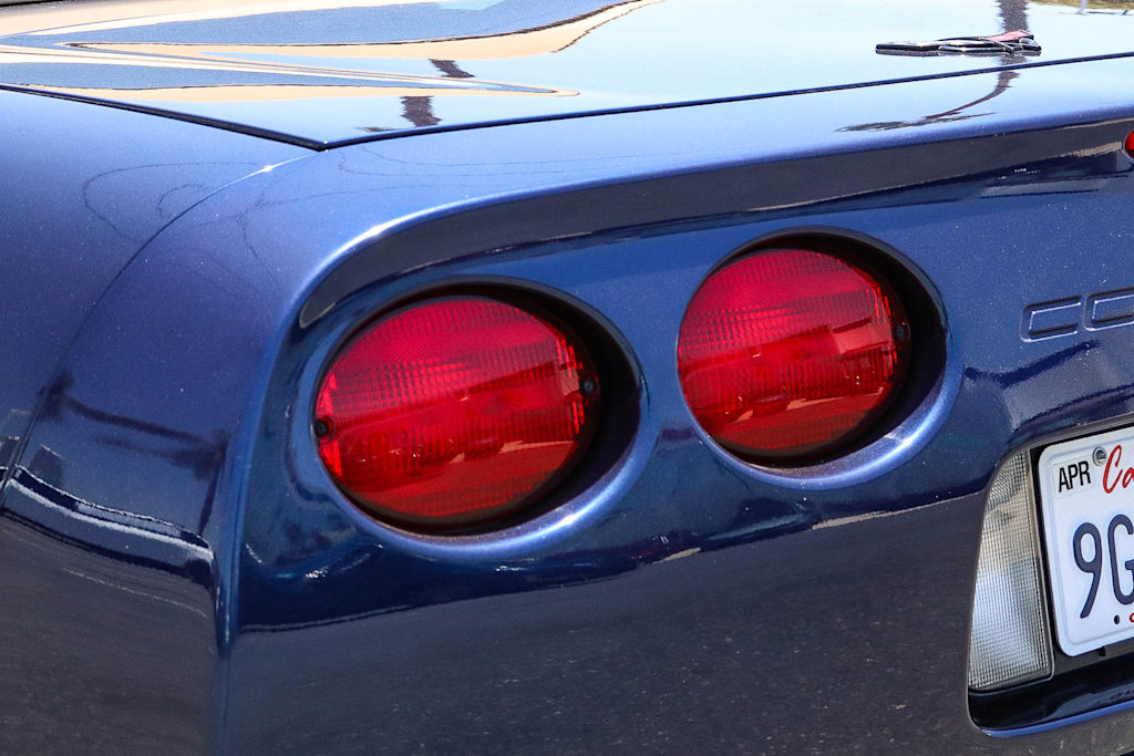 Thumbnail: 2001 Chevrolet Corvette - 12