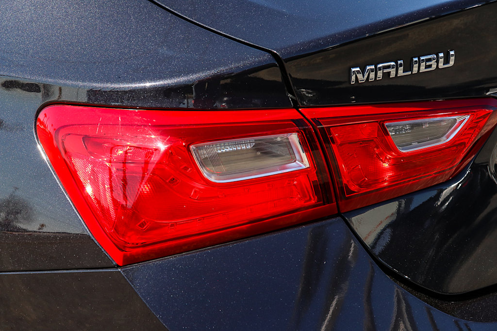 Thumbnail: 2023 Chevrolet Malibu - 20