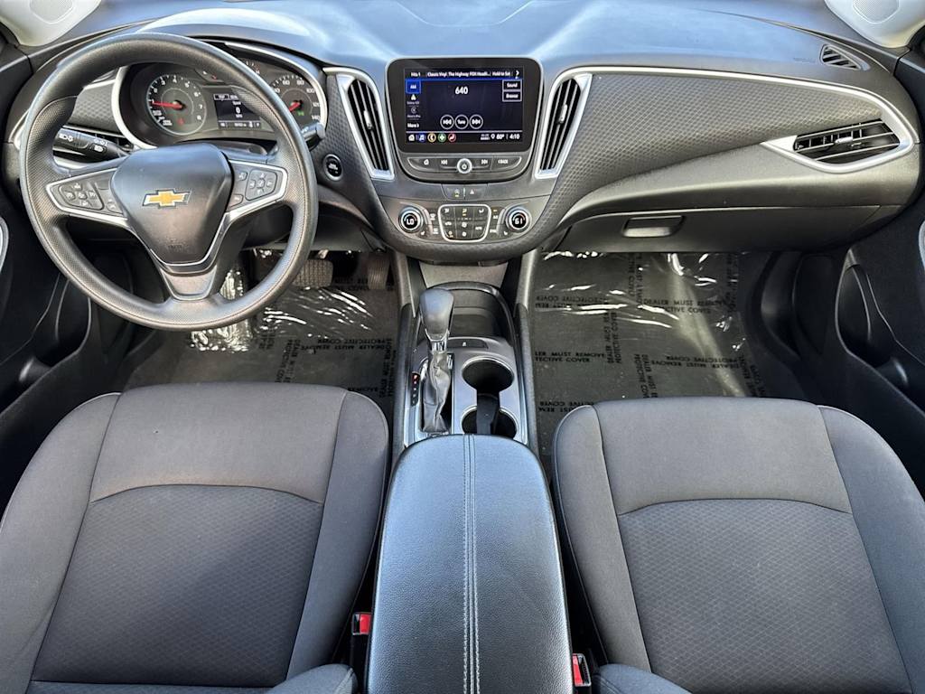 Thumbnail: 2023 Chevrolet Malibu - 2